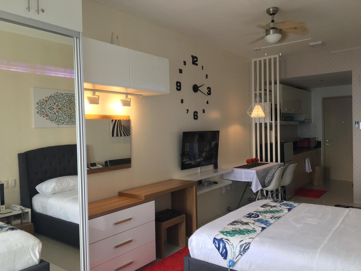 Breezy Wind 19Twentysix Appartamento Tagaytay City Esterno foto